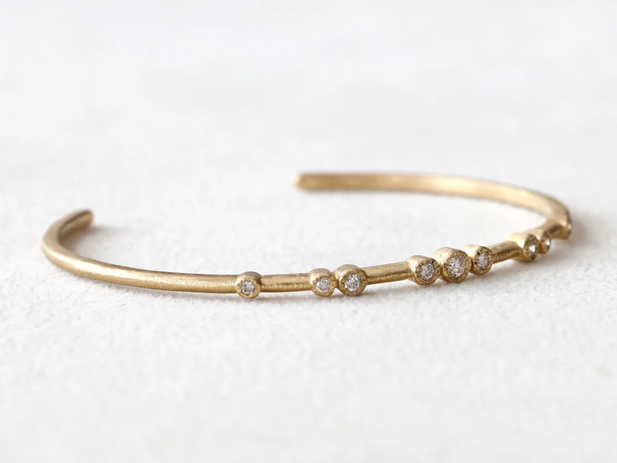 18ky 9-bezel cuff bracelet
