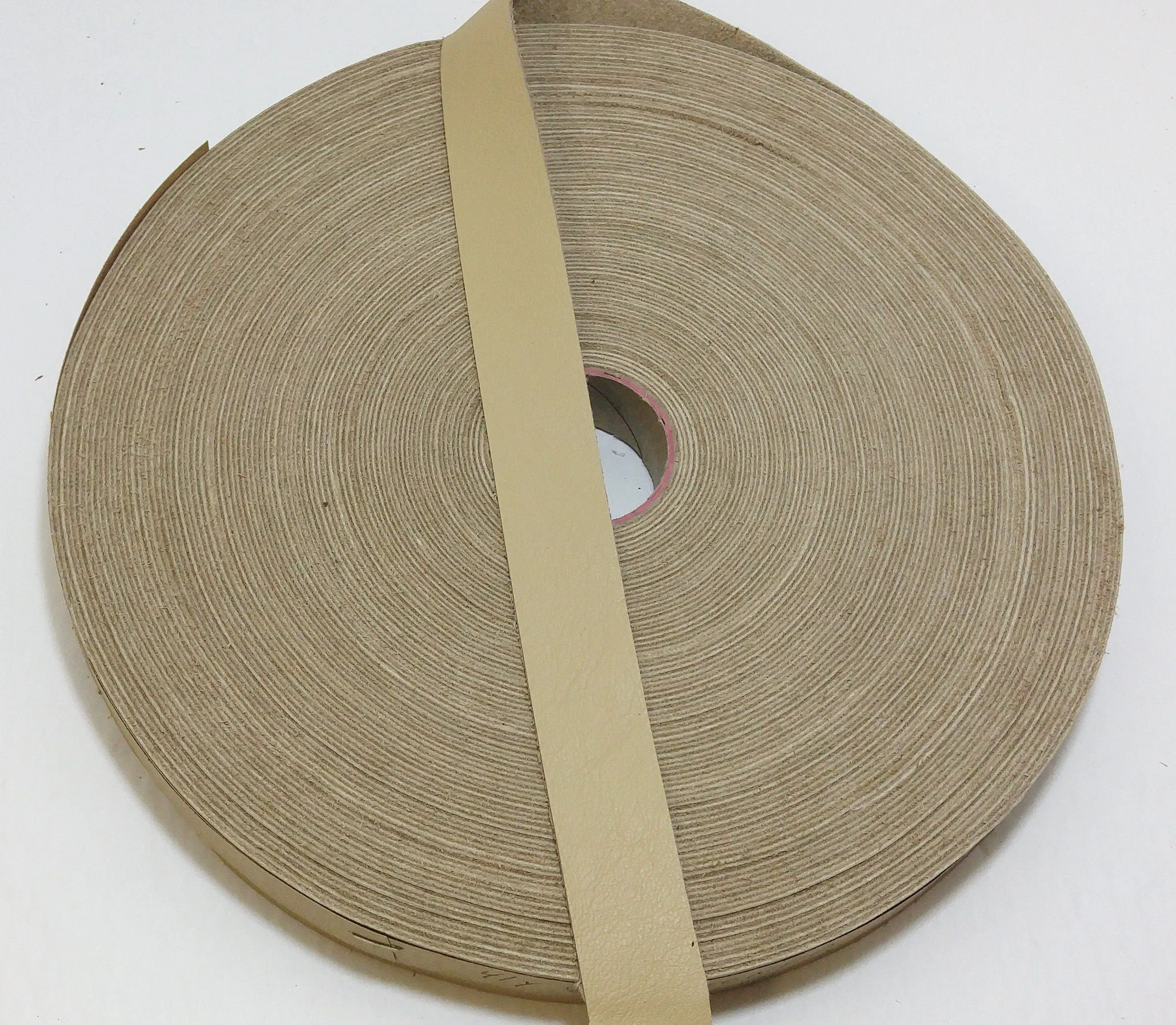 1" Flat, Cowhide Leather Strap in Ecru (5 YDS) 1000NDD ; beige, taupe, natural, light tan