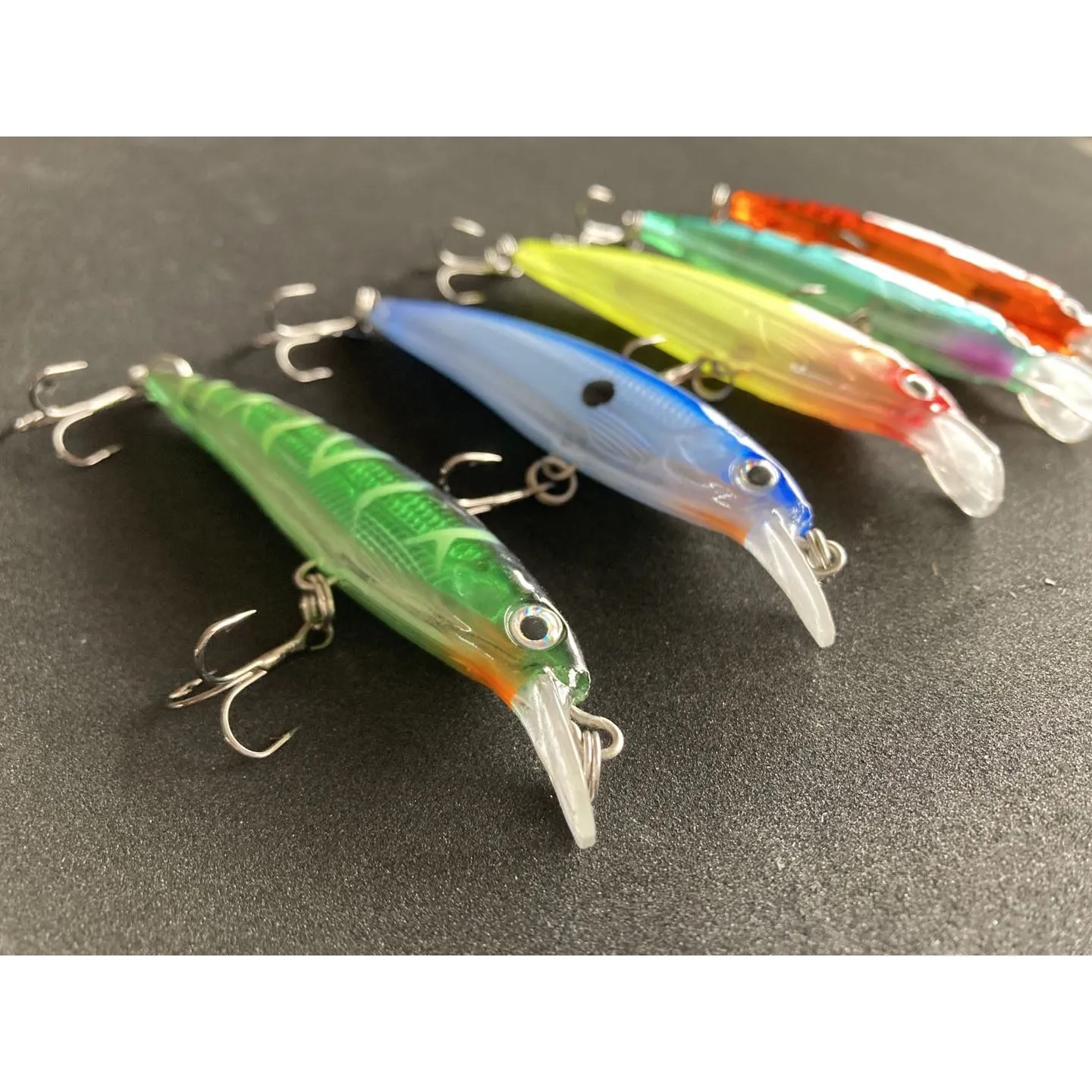5 x Minnow Lures 9cm 7g Fishing Tackle / B