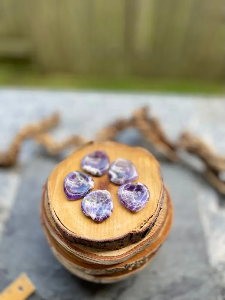 Amethyst Chevron Heart Shape Worry / Soothing Stone FB1335 💜