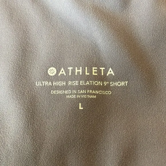 Athleta Ultra High Rise Elation 9” Biker Short Women’s Large Purple 980328