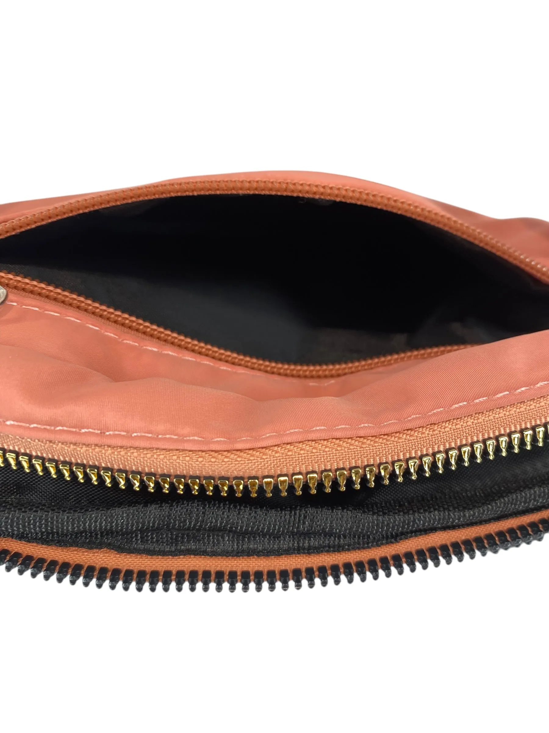Belt Bag By Clothes Mentor, Size: Small
