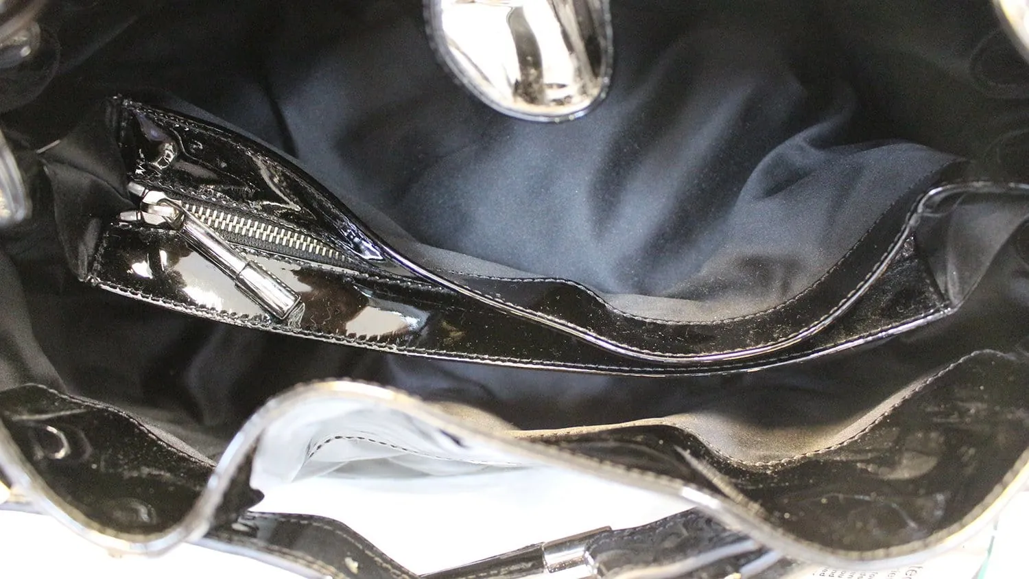 BURBERRY Black Quilted Patent Leather Beaton Tote Bag - Sale