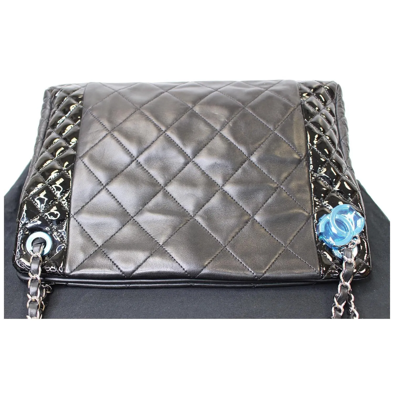 CHANEL CC Charm Quilted Lambskin Patent Leather Tote Bag Black