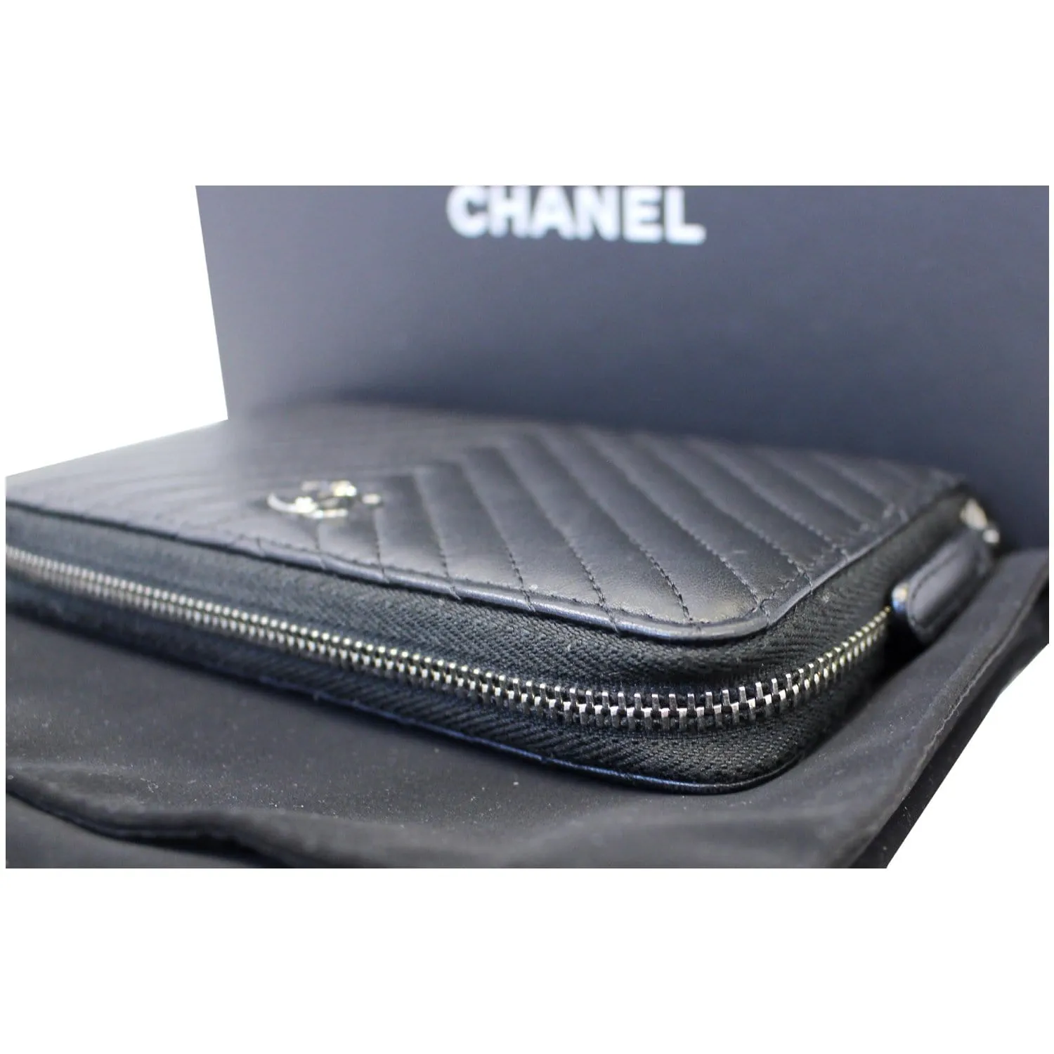 CHANEL Lambskin Chevron Zip Around Wallet Black