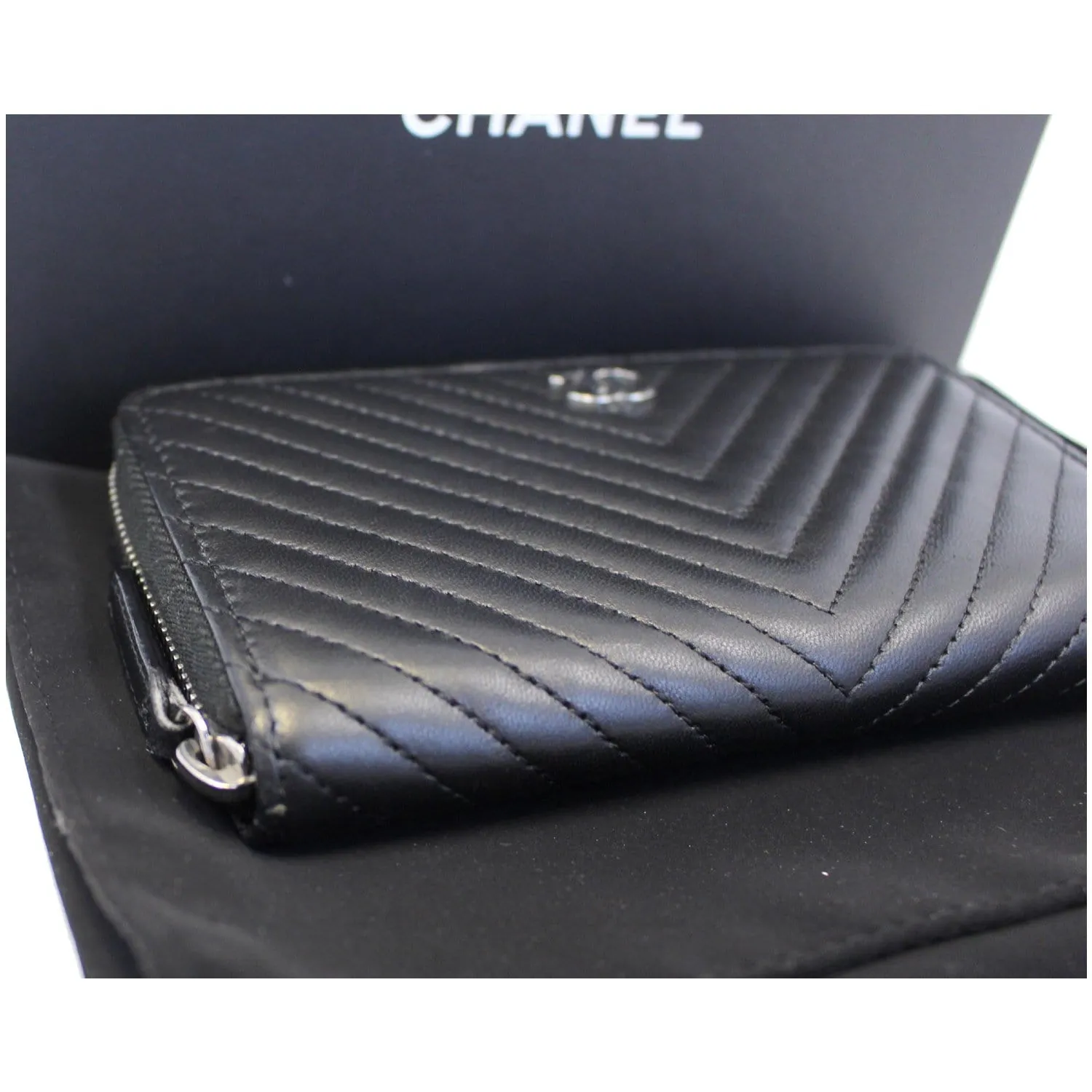 CHANEL Lambskin Chevron Zip Around Wallet Black