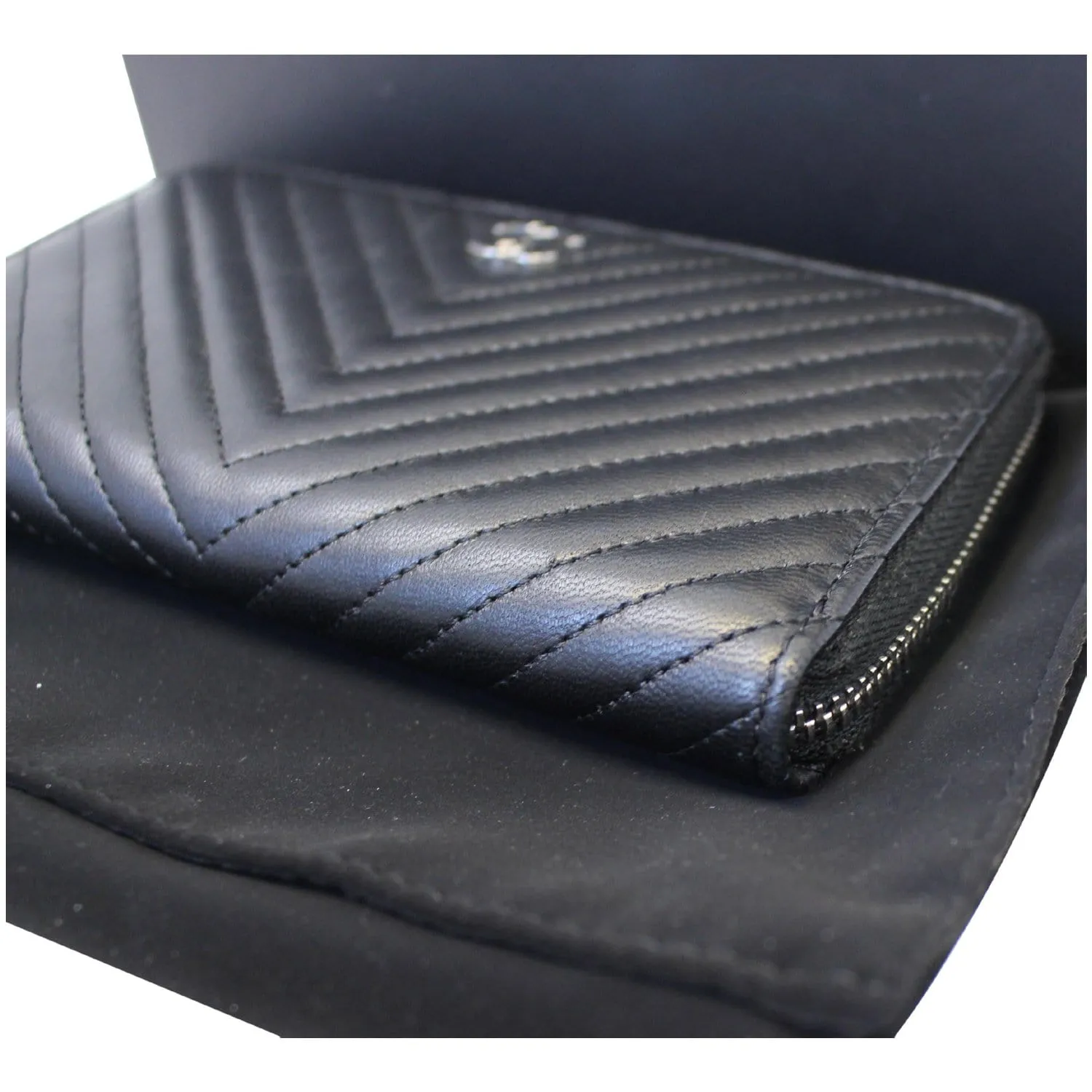 CHANEL Lambskin Chevron Zip Around Wallet Black