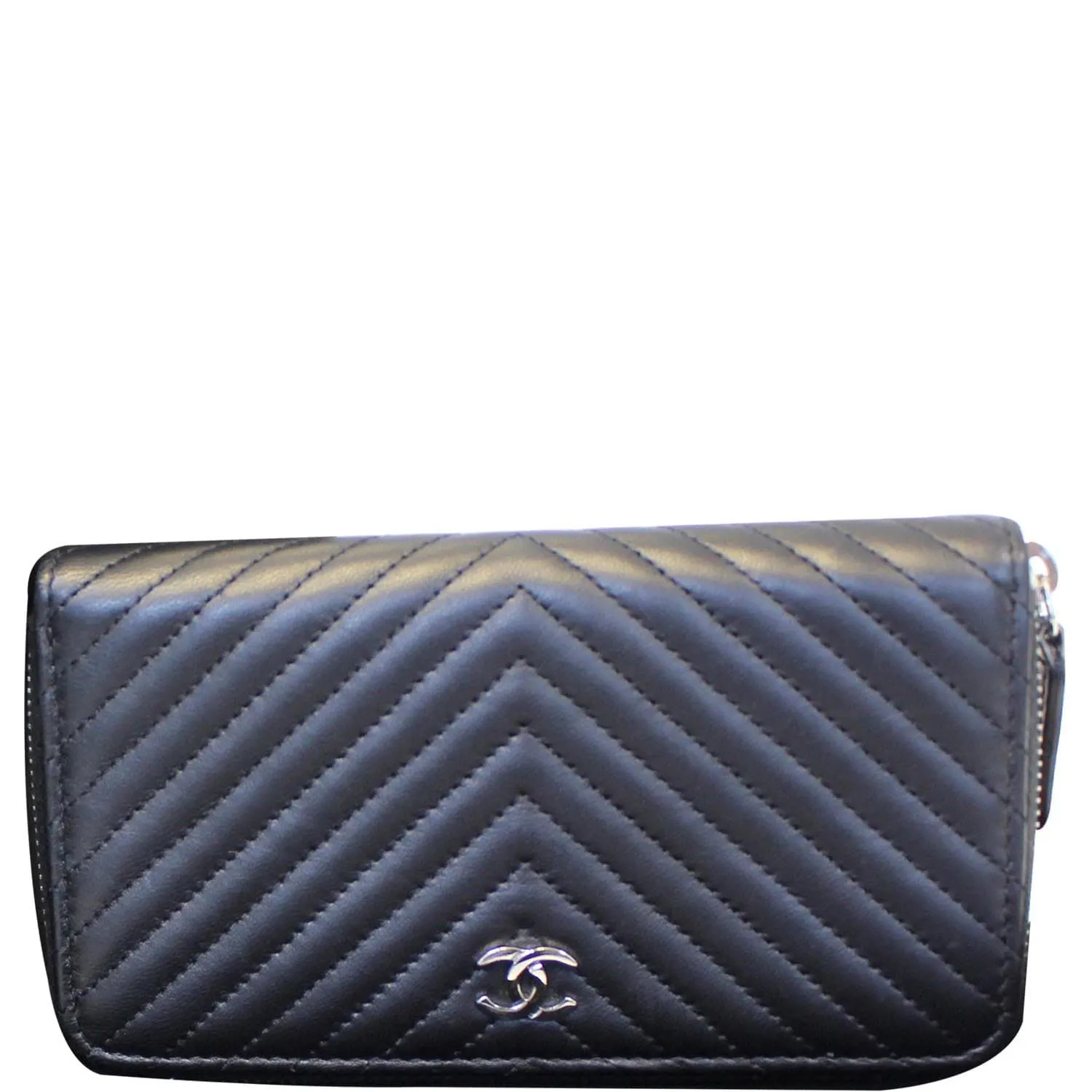 CHANEL Lambskin Chevron Zip Around Wallet Black