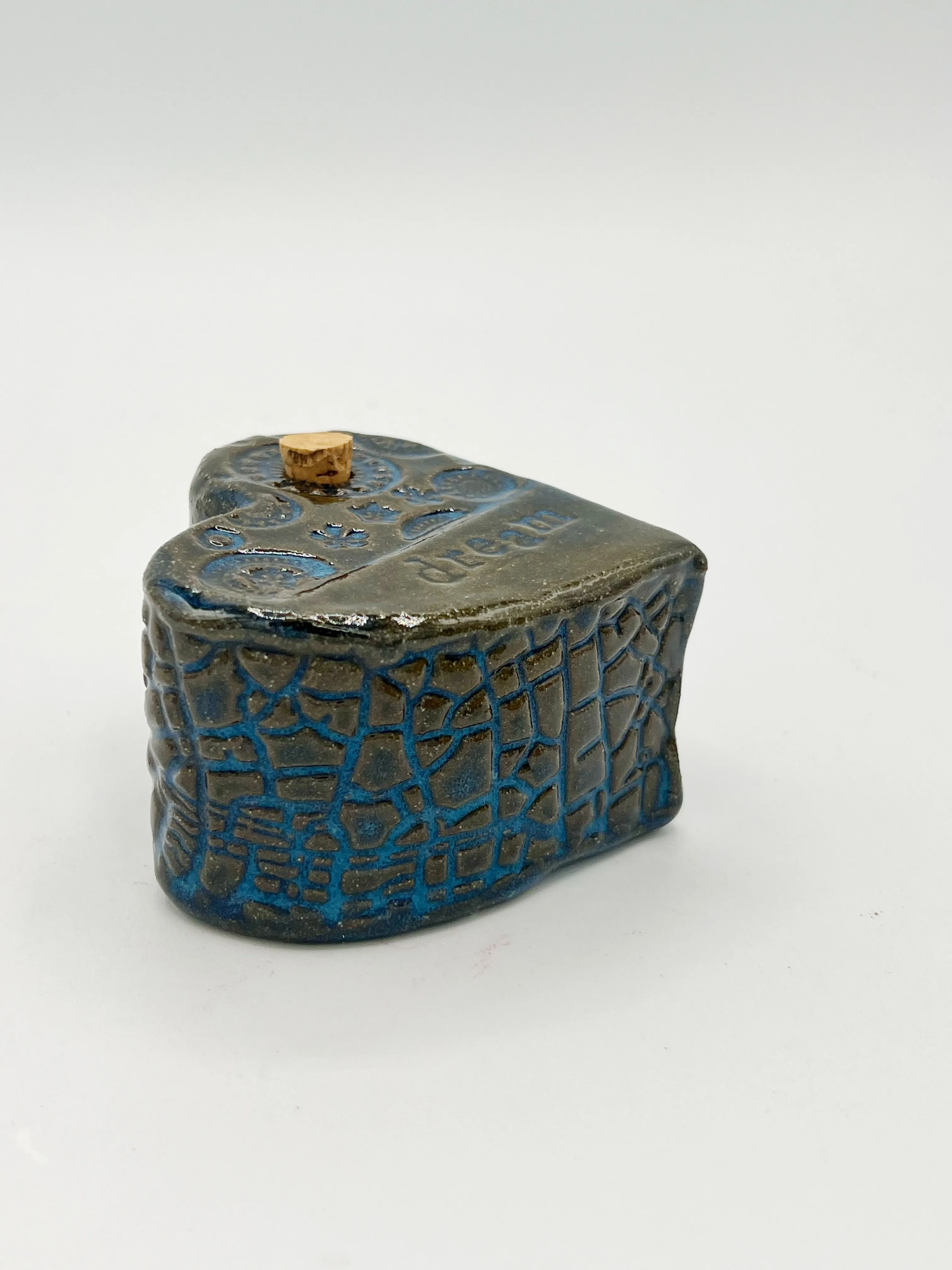 Closed container