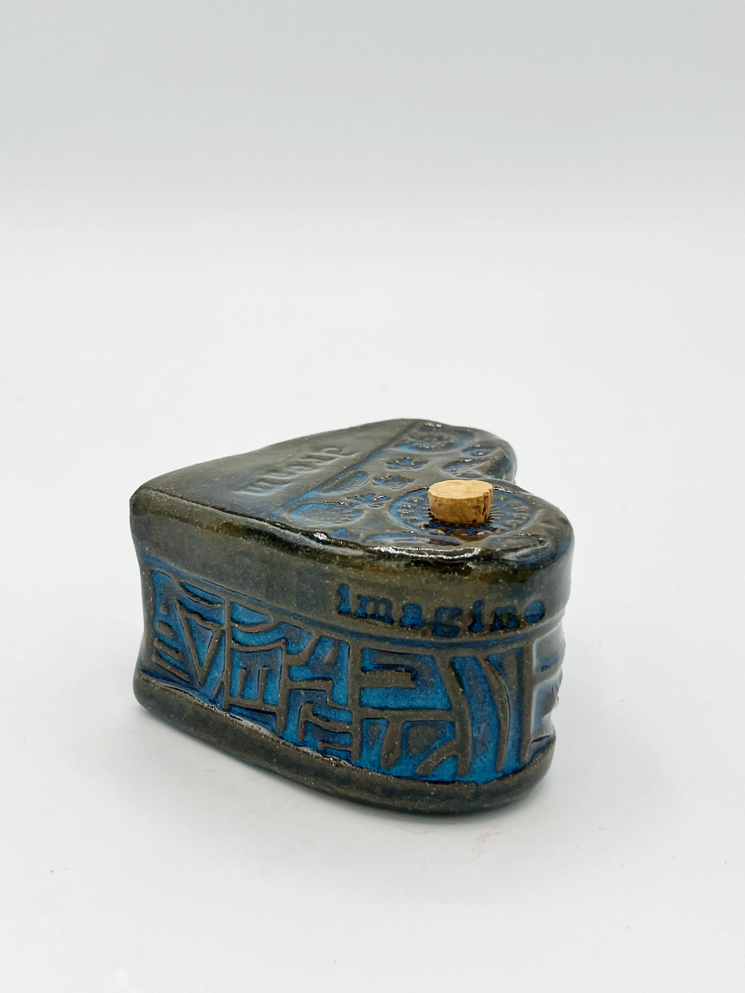 Closed container