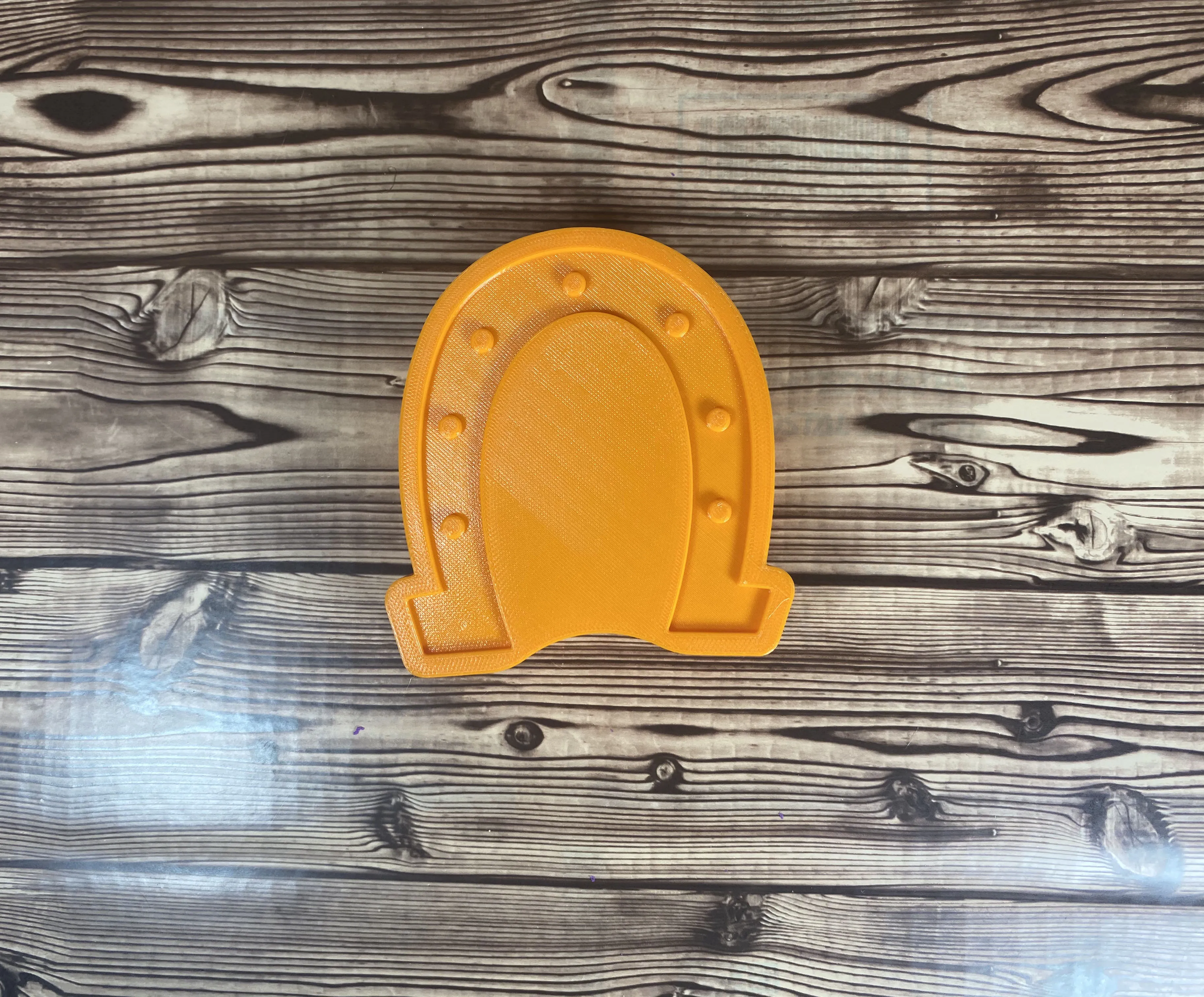 Closed Horseshoe Bath Bomb Mold Press