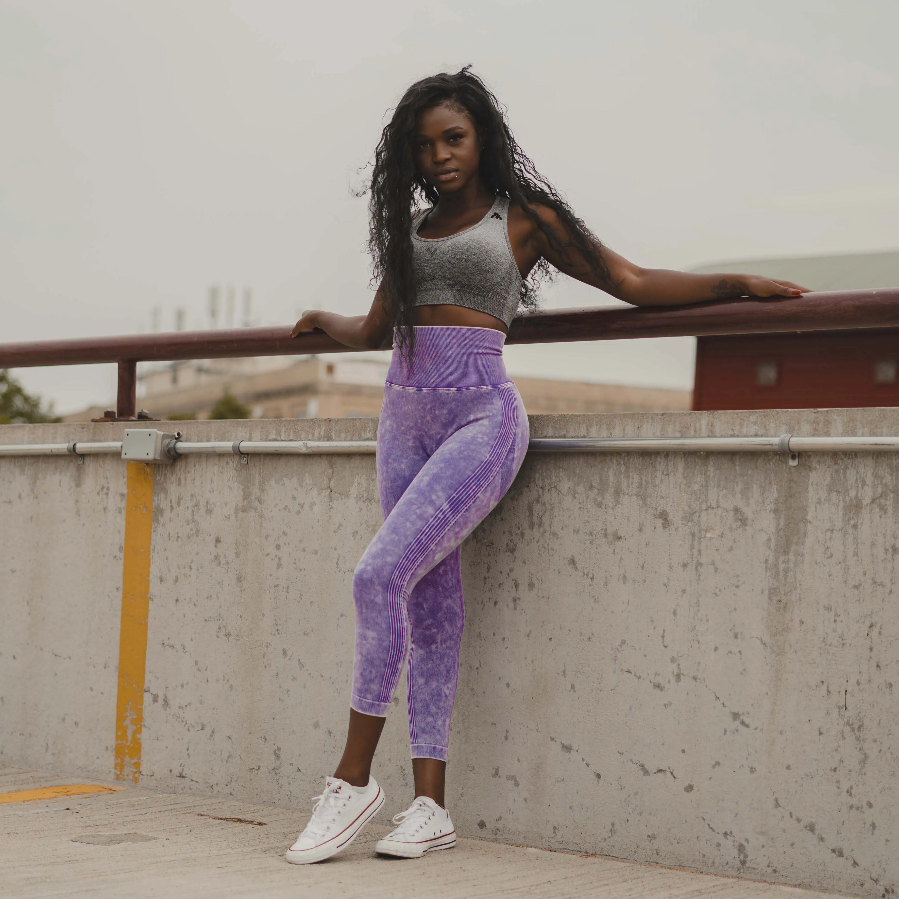 Concrete Scrunch Leggings - Purple (Women's)