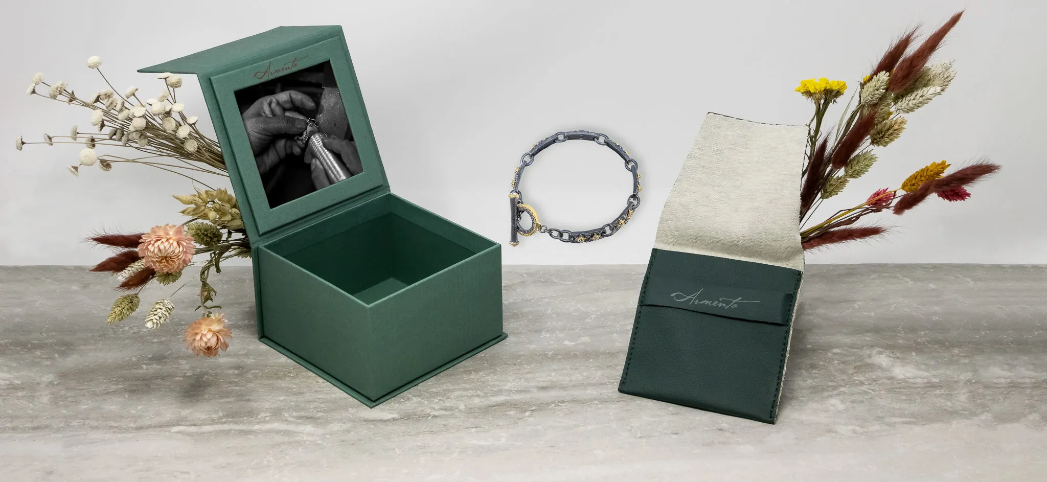CRIVELLI TEXTURED LINK BRACELET
