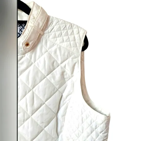 Crown &amp; Ivy White Quilted Puffer Vest Gold Zip up w/ Zip Pockets Collar Size XXL