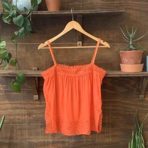 Dainty Little Tank