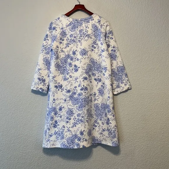 Eileen West Robe Floral Quilted