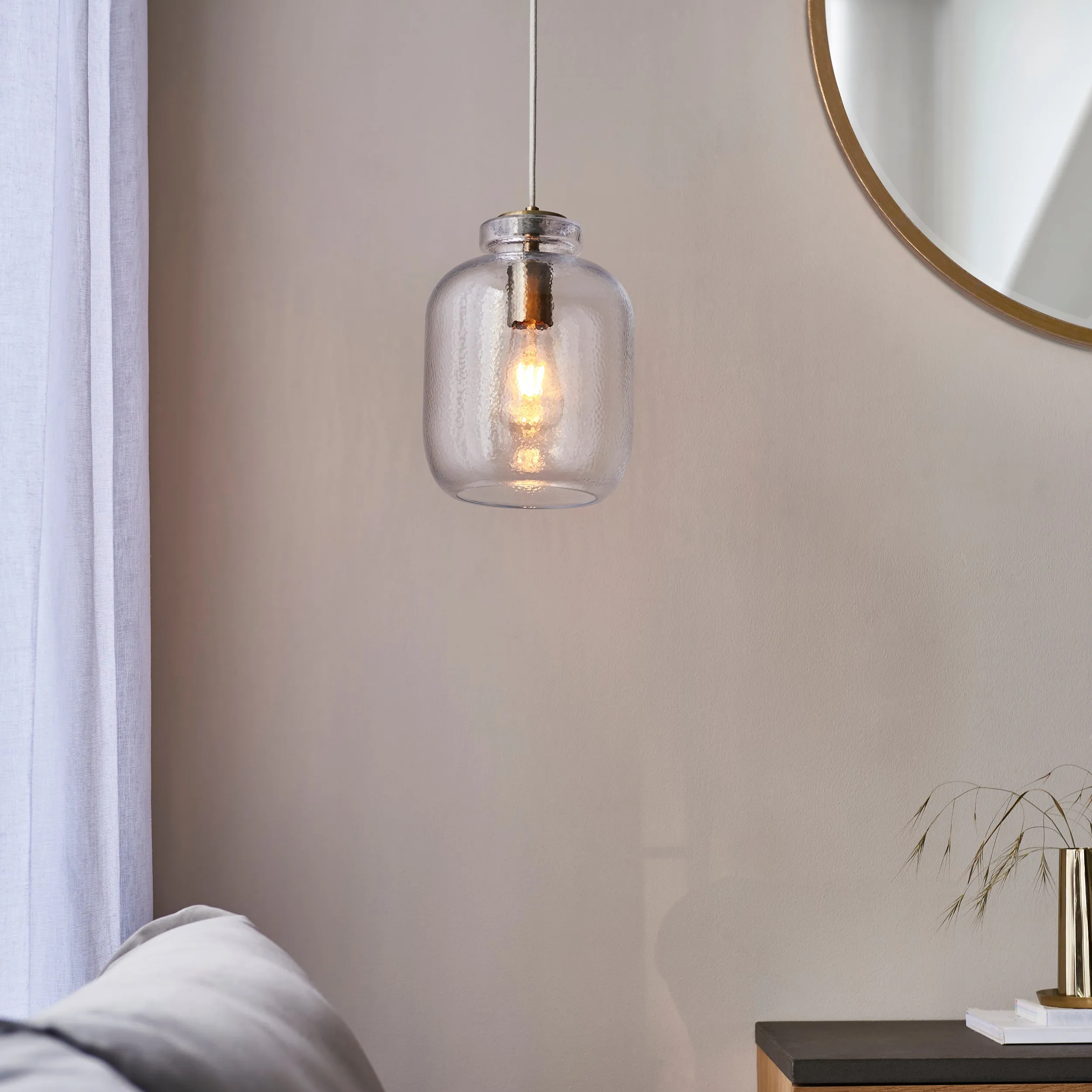 Endon 106923 Lyra 1lt Pendant Clear textured glass & antique brass plate 10W LED E27 (Required)