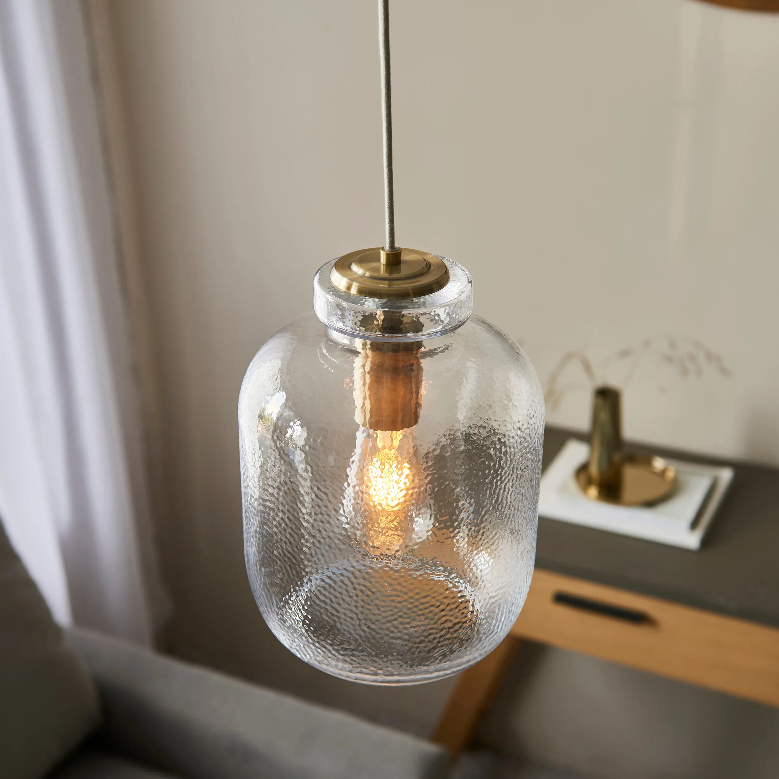 Endon 106923 Lyra 1lt Pendant Clear textured glass & antique brass plate 10W LED E27 (Required)