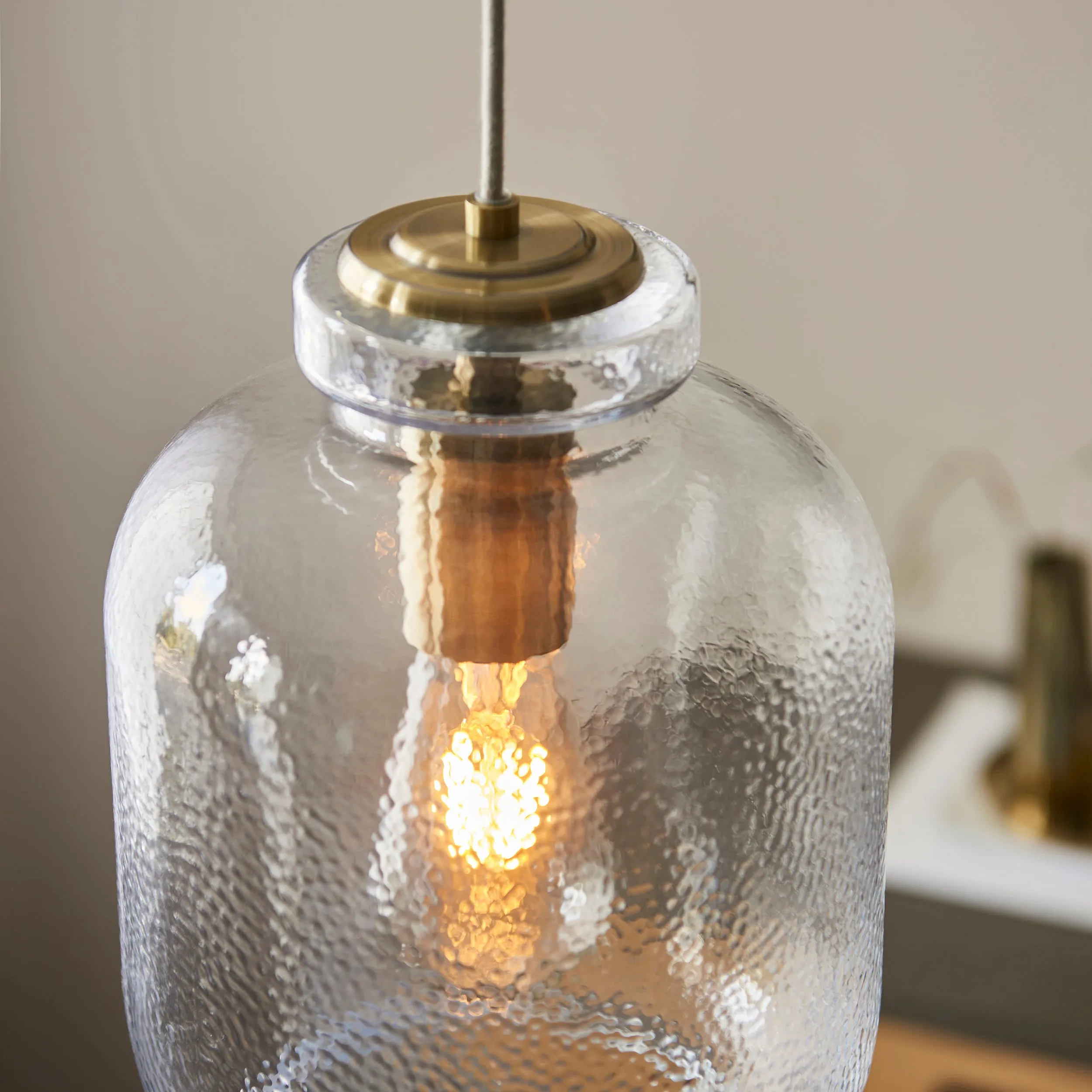 Endon 106923 Lyra 1lt Pendant Clear textured glass & antique brass plate 10W LED E27 (Required)