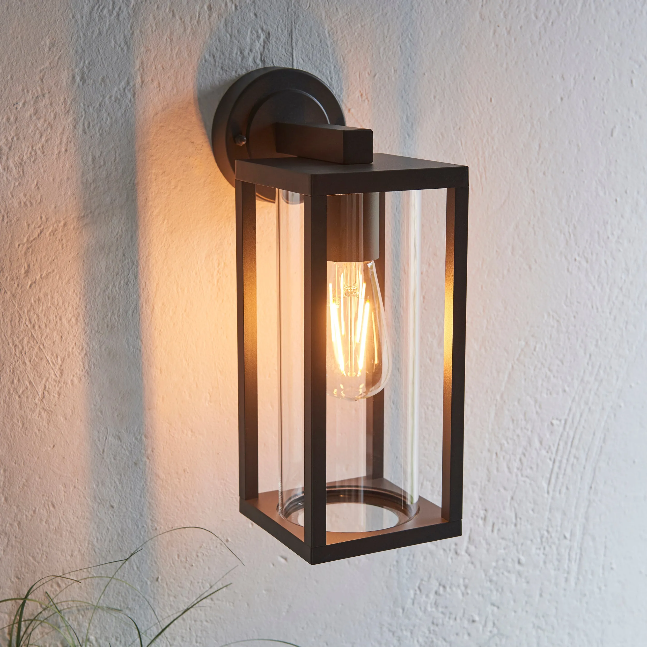 Endon 96917 Hamden 1lt Wall Textured black & clear glass 10W LED E27 (Required)