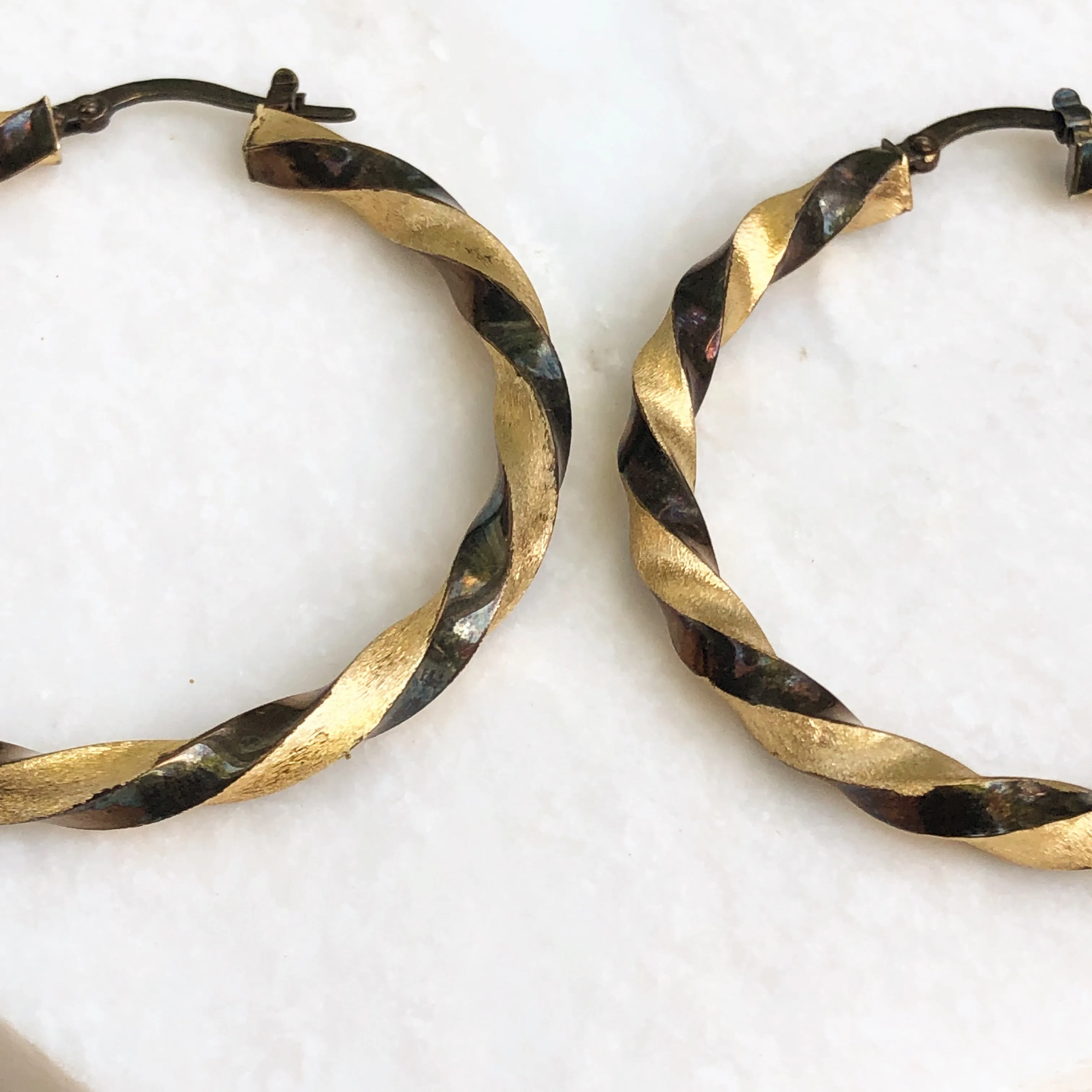 Estate 14KT Yellow Gold   Chocolate Gold Twist Swirl Hoop Earrings 44mm