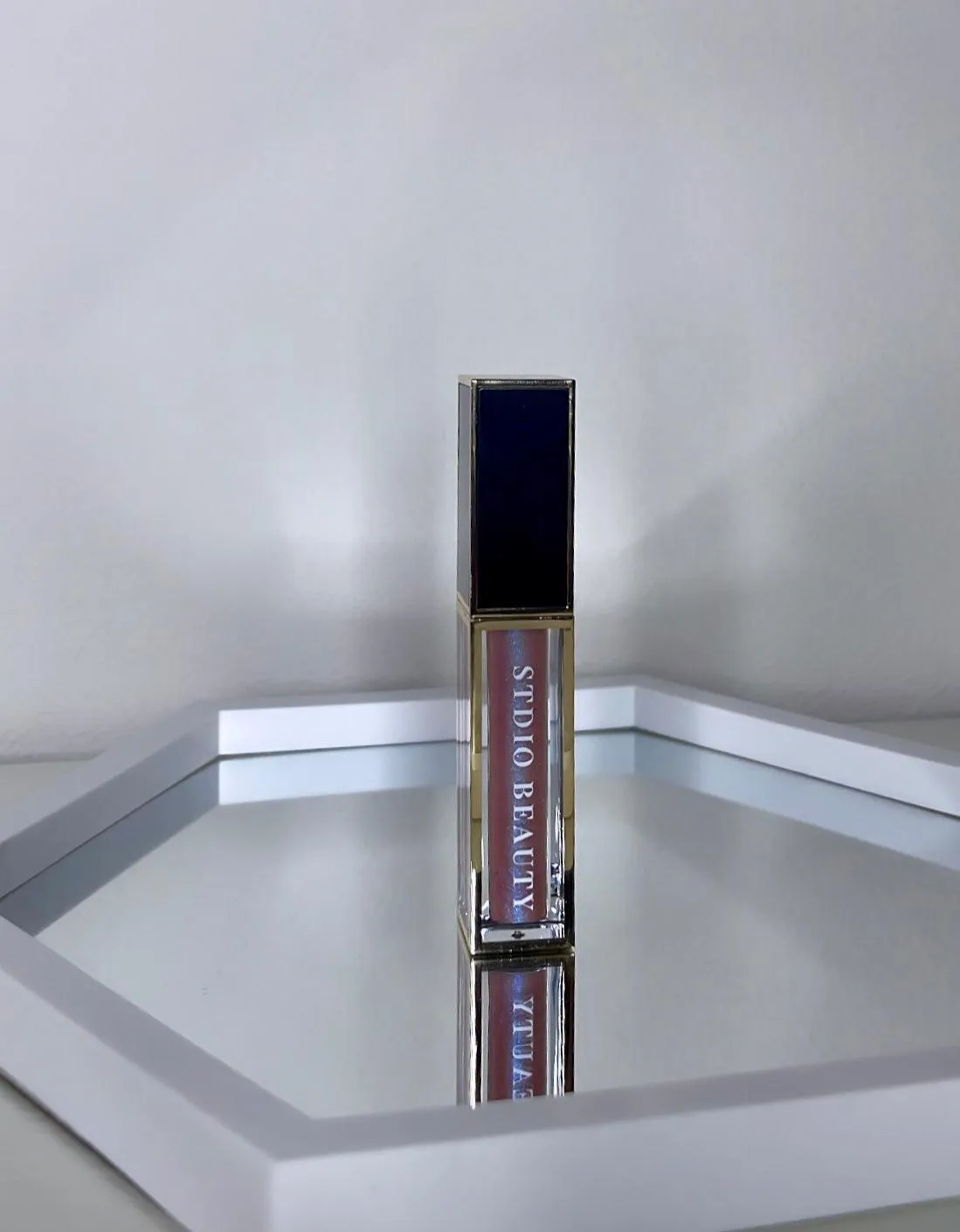 GLAMOUR | LIQUID GOLD LIP GLOSS