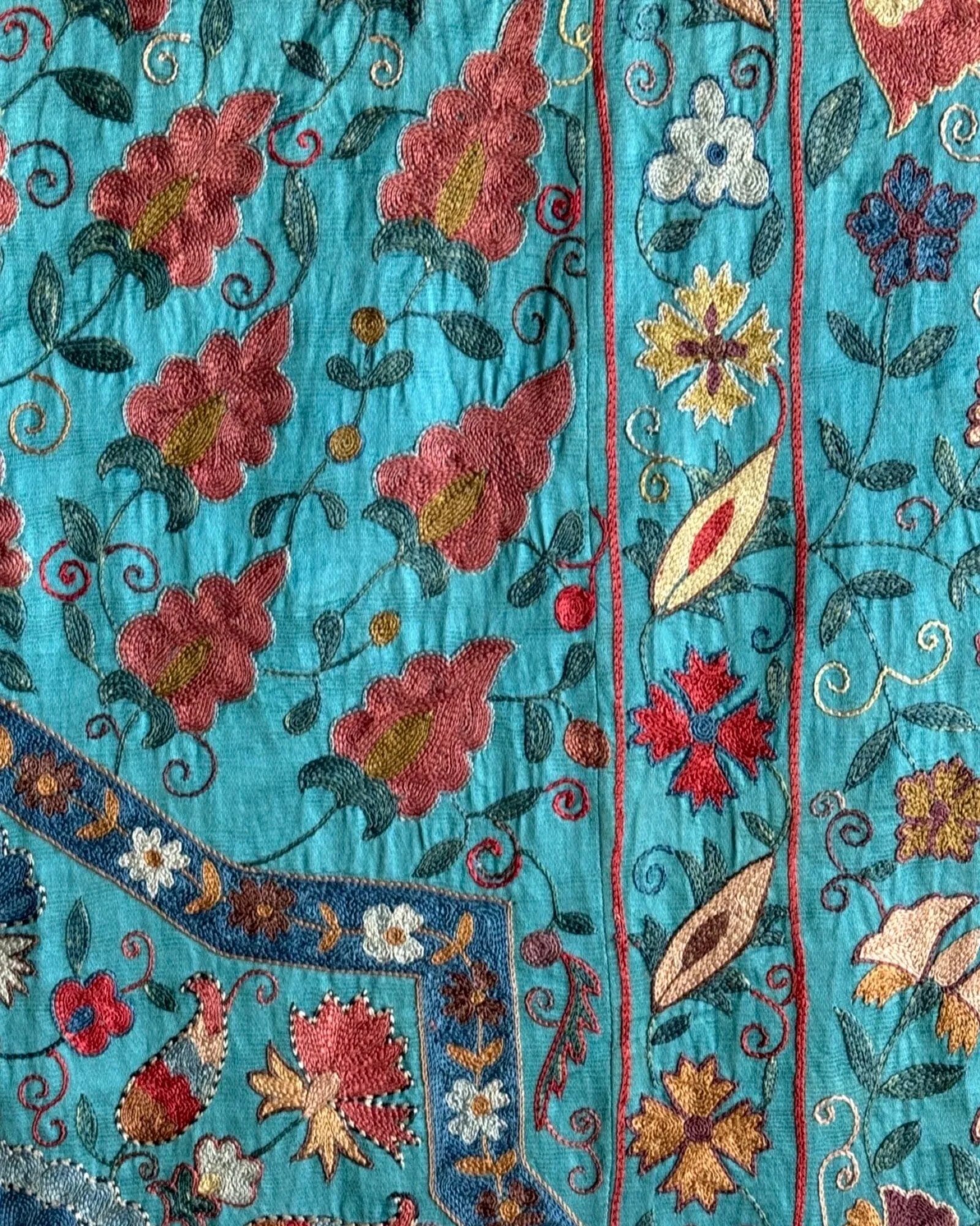 Hand Stitched Suzani (CSSU086024 |  60 x 92")