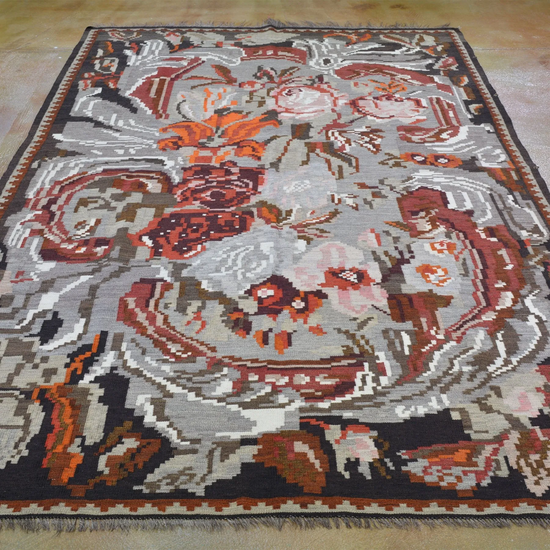 Hand-Woven Moldavian Reversible Kilim Wool Rug (Size 6.1 X 9.5) Brral-4134