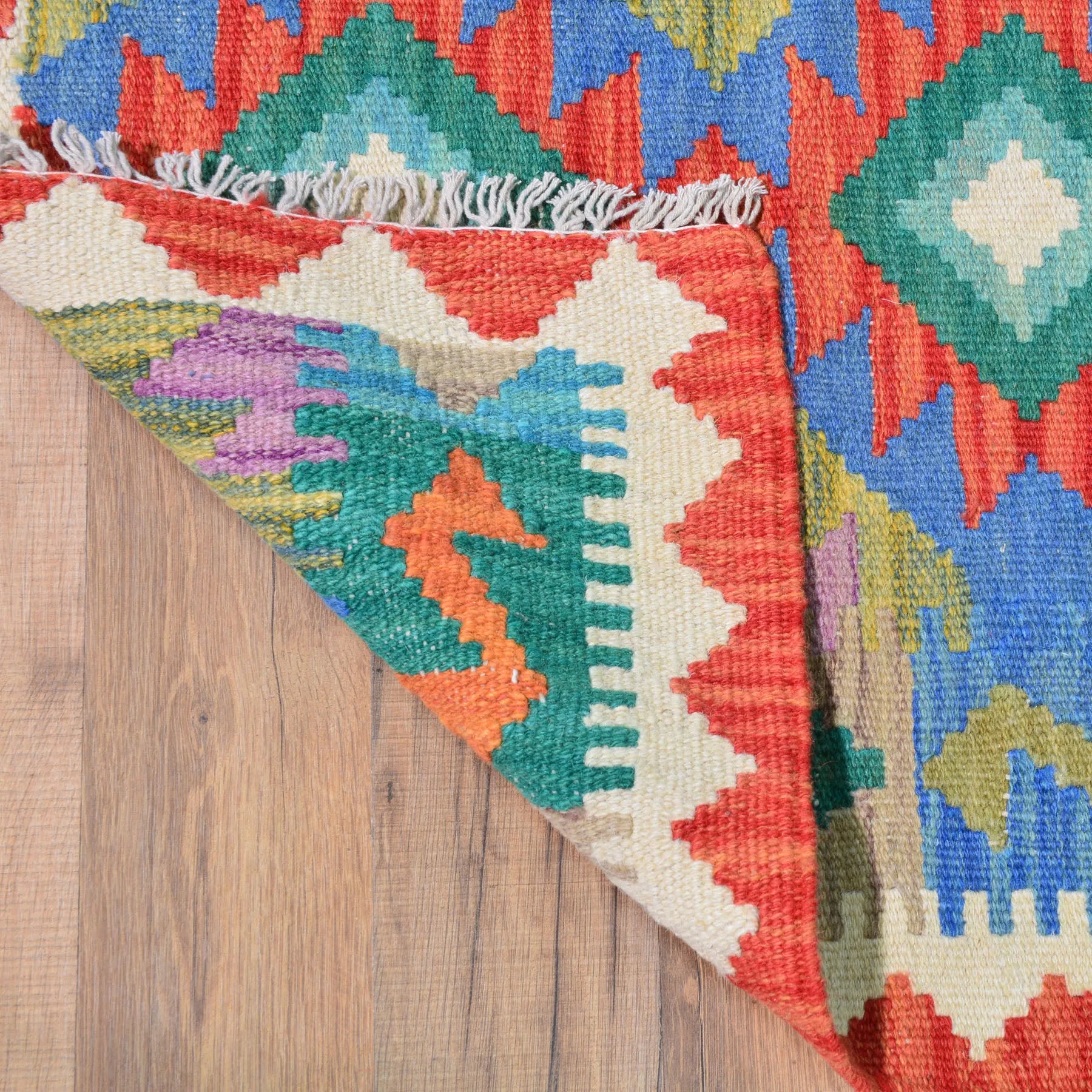Hand-Woven Reversible Tribal Kilim Handmade Wool Rug (Size 2.2 X 2.8) Cwral-9420