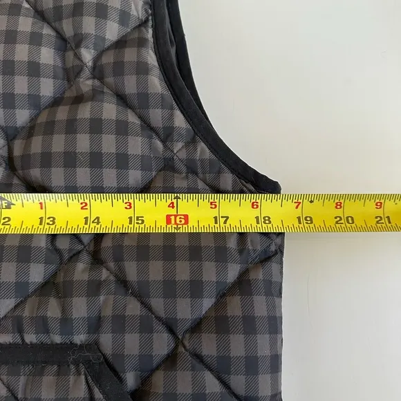 J CREW Black and Grey Quilted Vest size Small