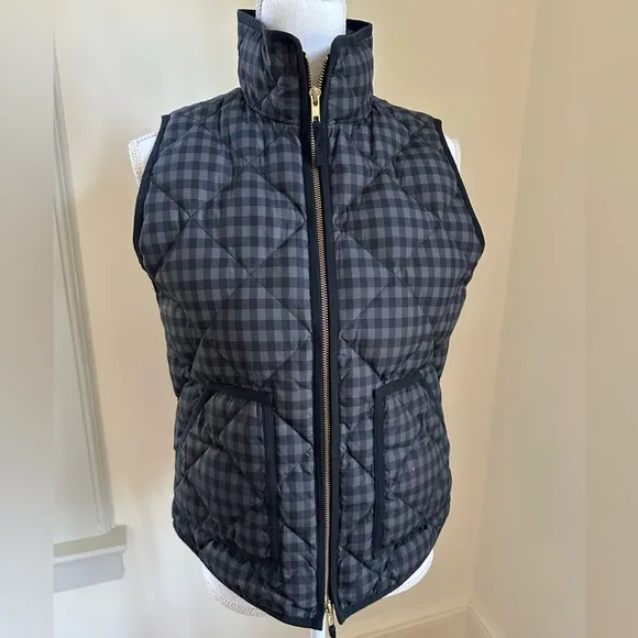 J CREW Black and Grey Quilted Vest size Small