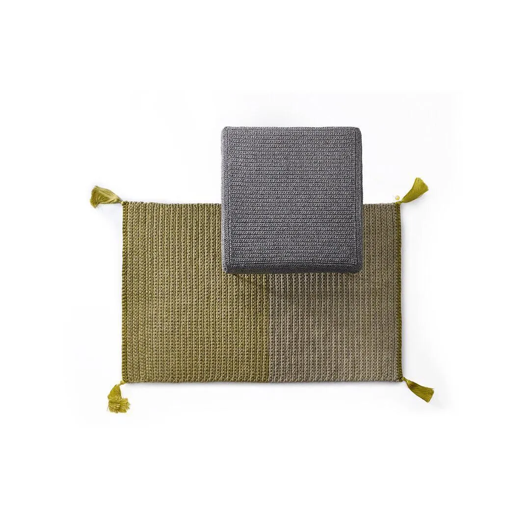 Knitted Thick Rug - Medium