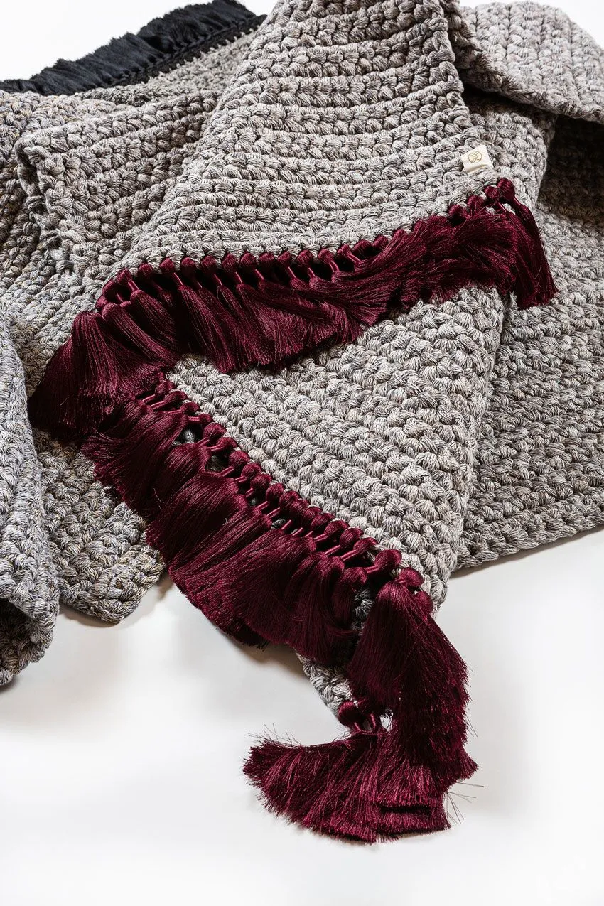 Knitted Thick Rug - Medium