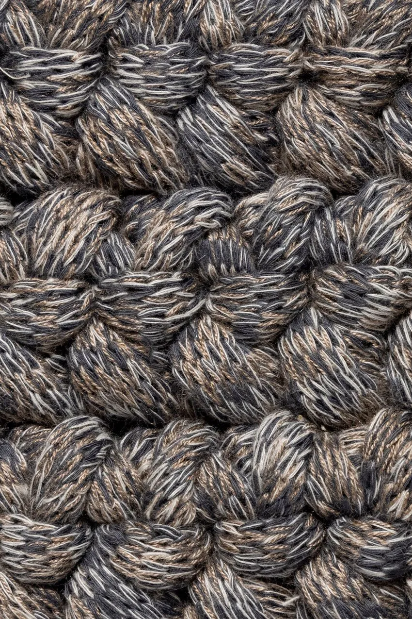 Knitted Thick Rug - Medium