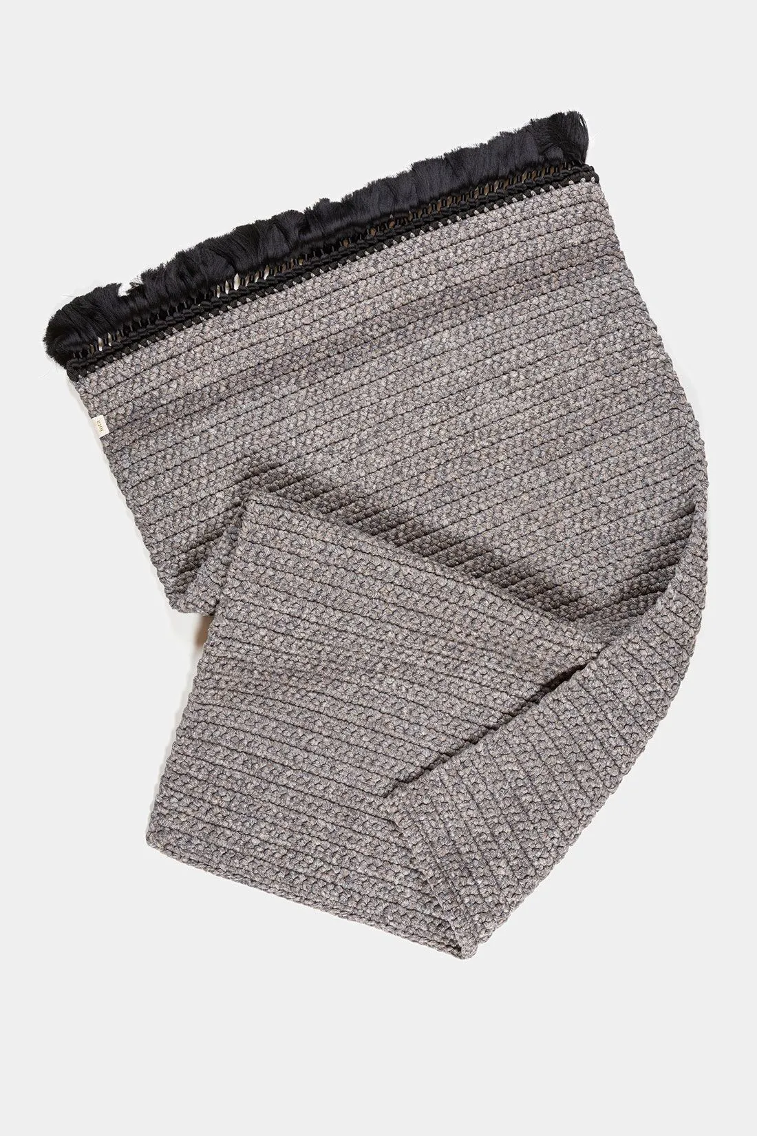 Knitted Thick Rug - Medium
