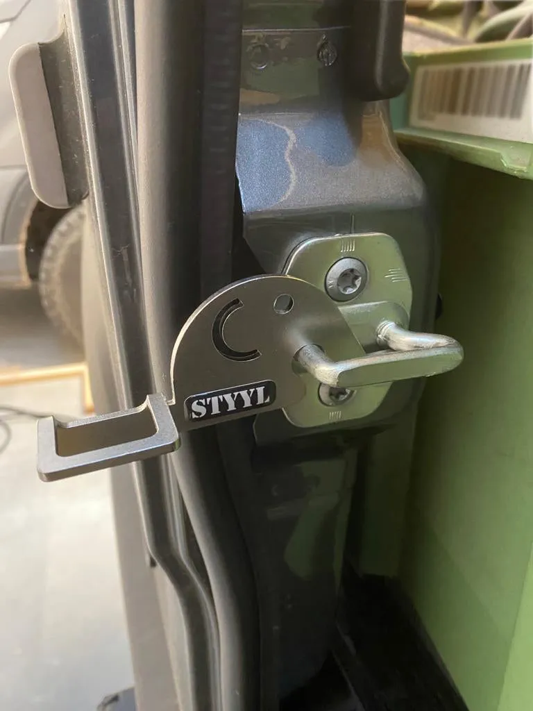 Lock-Y-fant der Beifahrer- & Hecktüraufsteller aus Edelstahl passend für Kastenwagen Ducato Jumper Boxer Sprinter