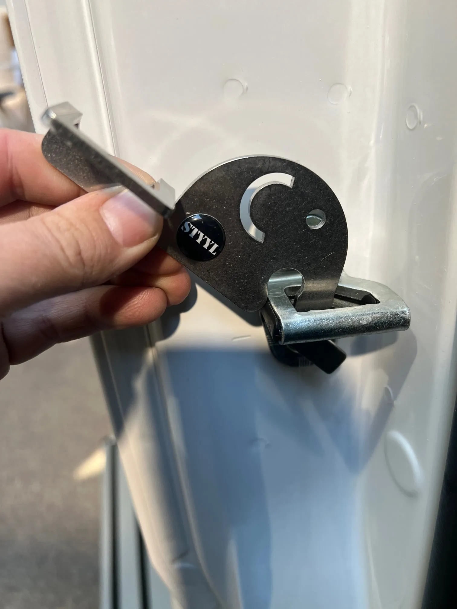 Lock-Y-fant der Beifahrer- & Hecktüraufsteller aus Edelstahl passend für Kastenwagen Ducato Jumper Boxer Sprinter