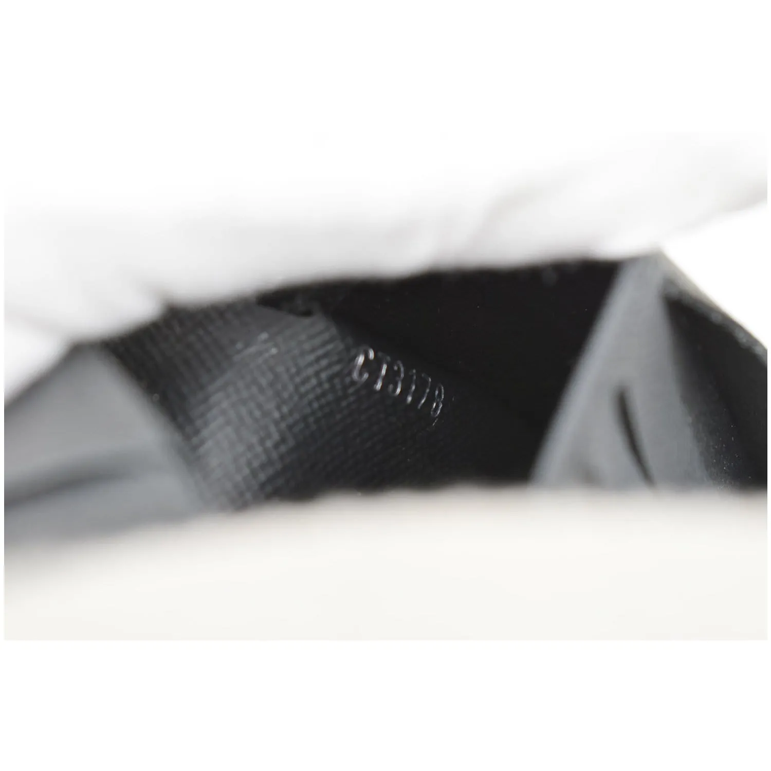 LOUIS VUITTON Monogram Eclipse Canvas Multiple Wallet Black/Grey
