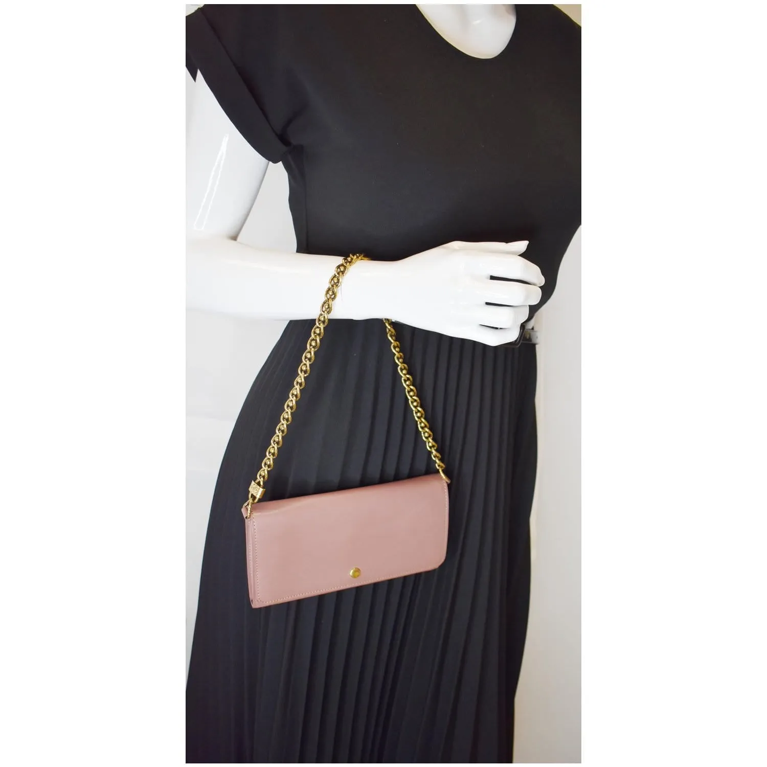 LOUIS VUITTON Sarah Cuir Boudoir Chain Wallet Rose Velours  - Last Call