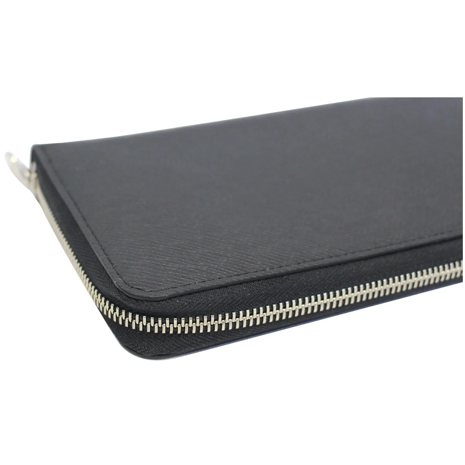 LOUIS VUITTON Zippy Organizer Taiga Leather Wallet Black