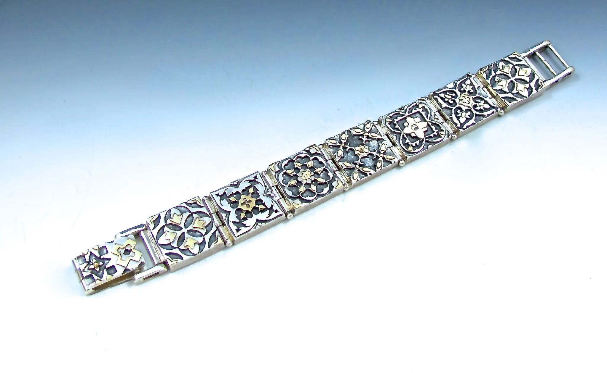 Lucian bracelet with 18K gold