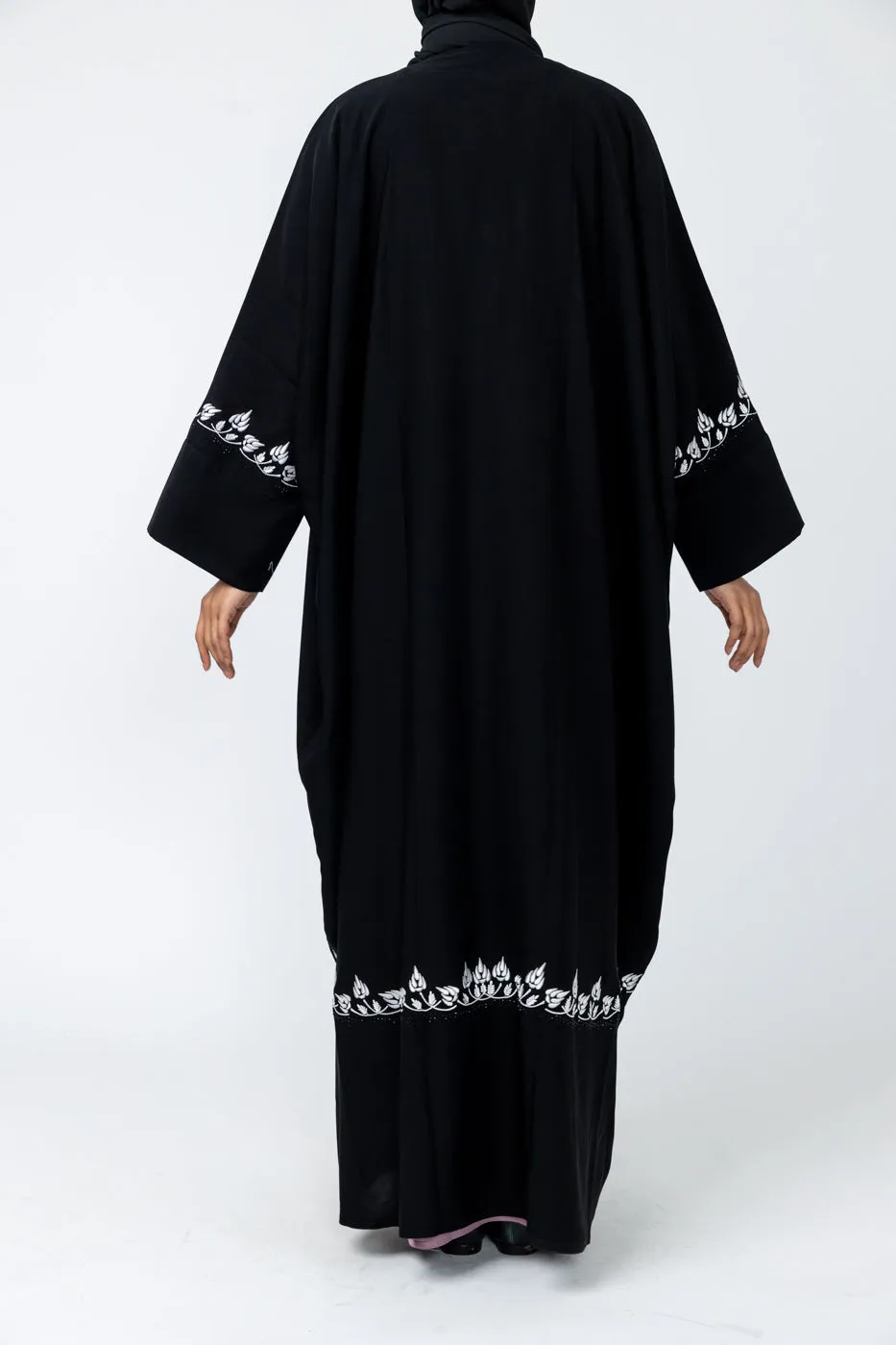 Luxury Khaleeji Style Embroidered Farasha