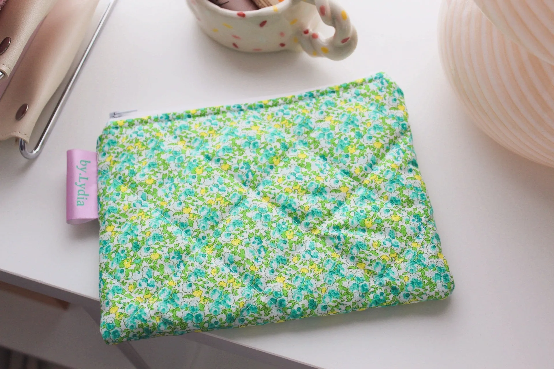 Medium Pouch - Meadow Field