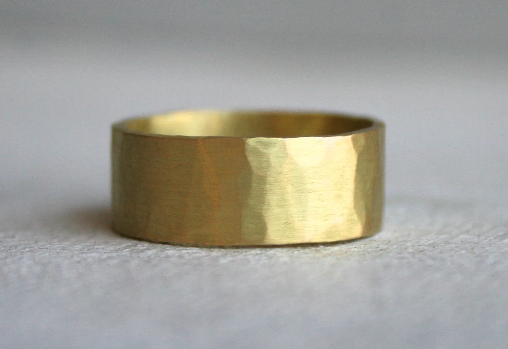 Moon Textured Square Band | 9.5mm