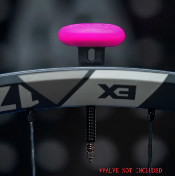 MUC OFF Secure Tag Tubeless Mount