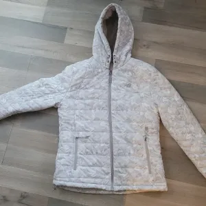 New Balance Grey &amp; White Quilted Jacket Fur Lined ✨️ Size Large Only worn 1x