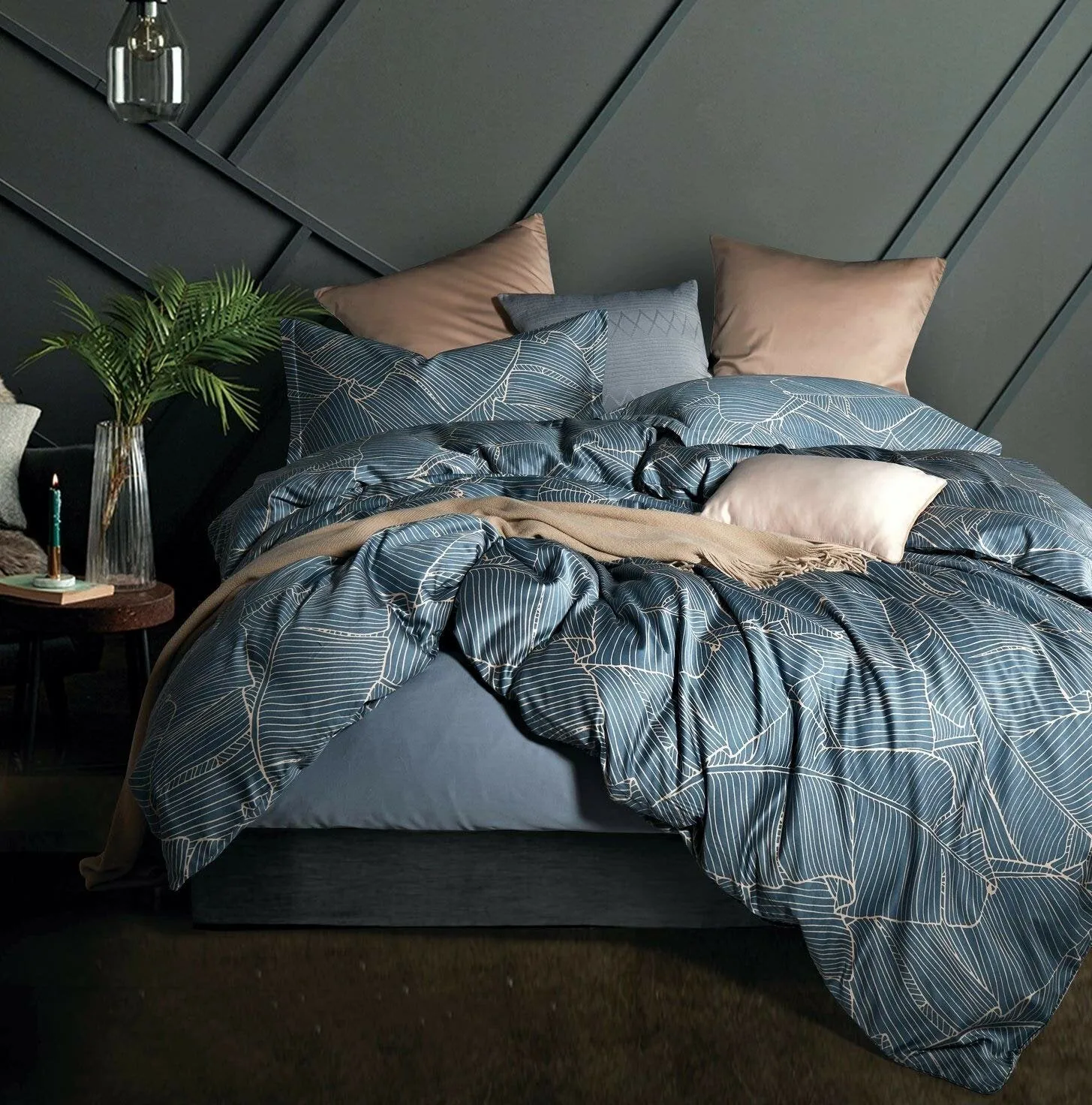 New Superior Egyptian Quality Kensett Minimalist Muted Midnight Blue Botanical Leave Zen Duvet Cover Set in King! Retails $330 W/Tax!