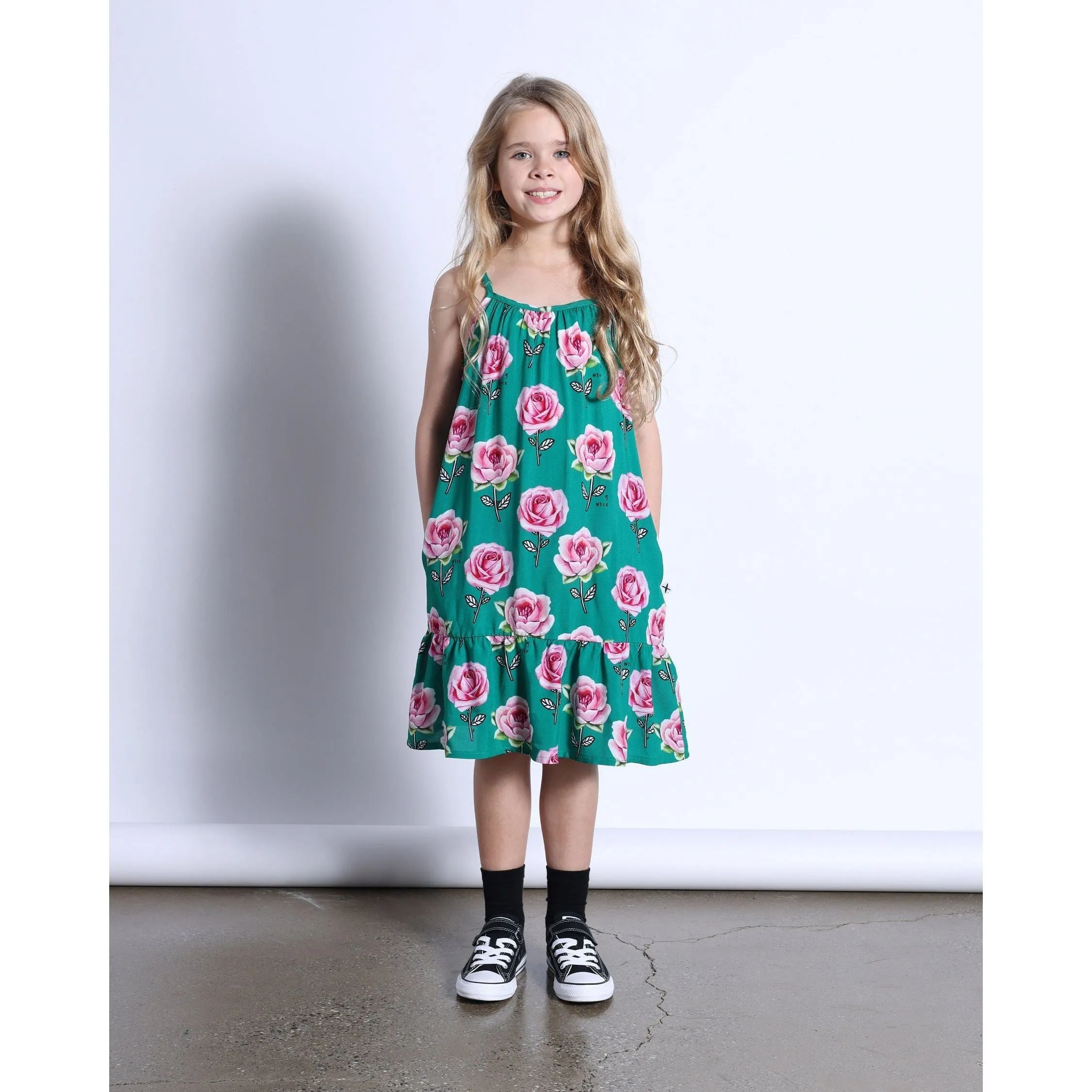 Nice Flowers Woven Dress- Kelly Green