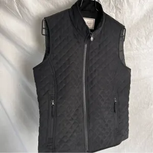 Outback Trading Company Quilted Grand Prix Vest Women L Black Full Zip Western