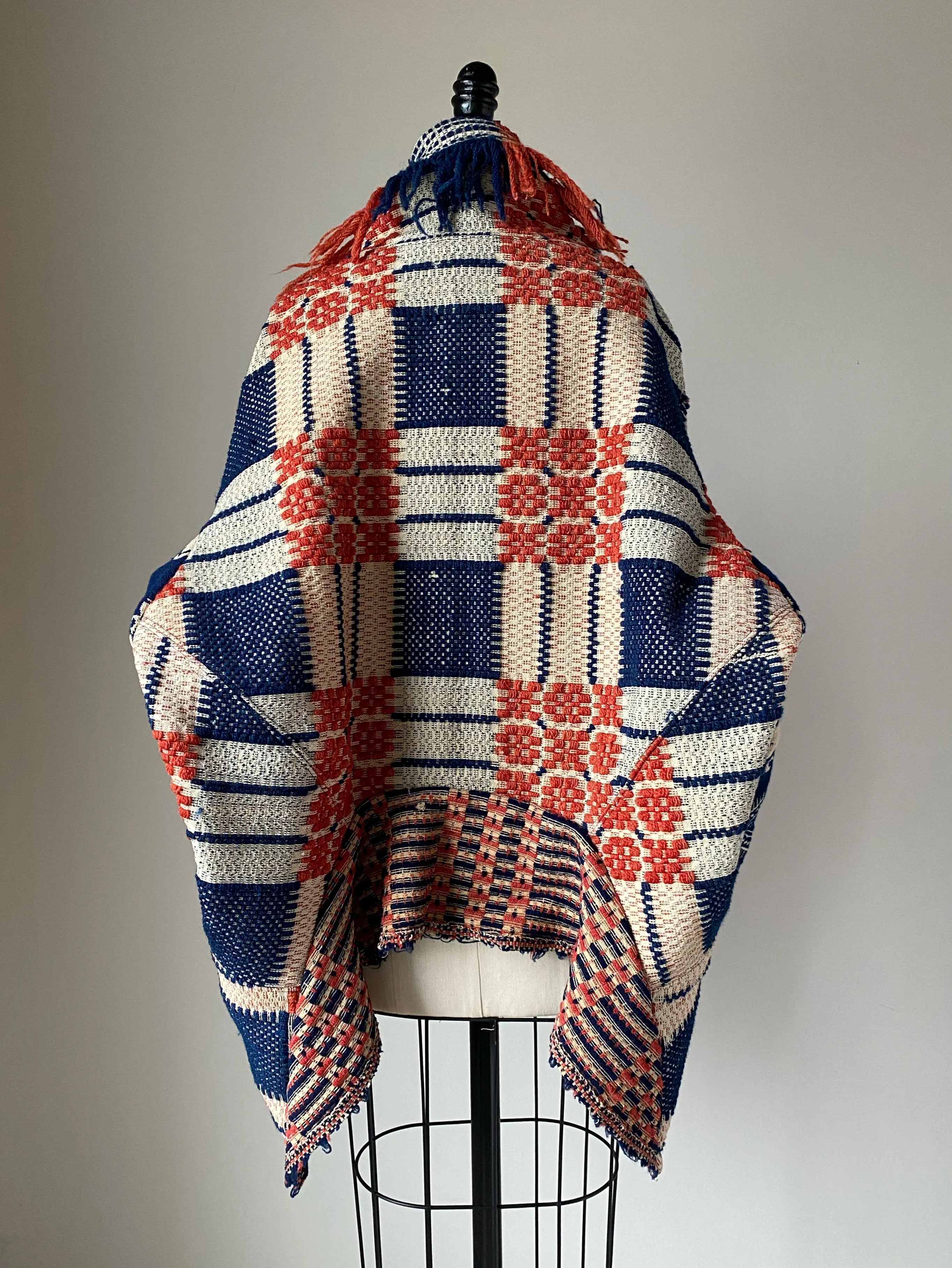 overshot coverlet cocoon with floral coverlet sleeves